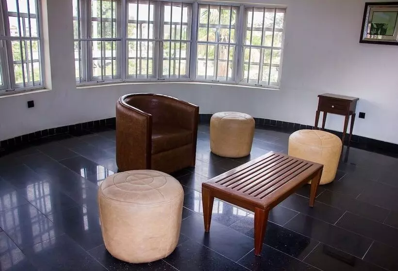 هتل Chelsea Suites Annex