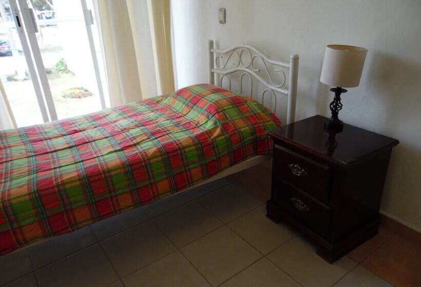 호텔 El Jardin Resort