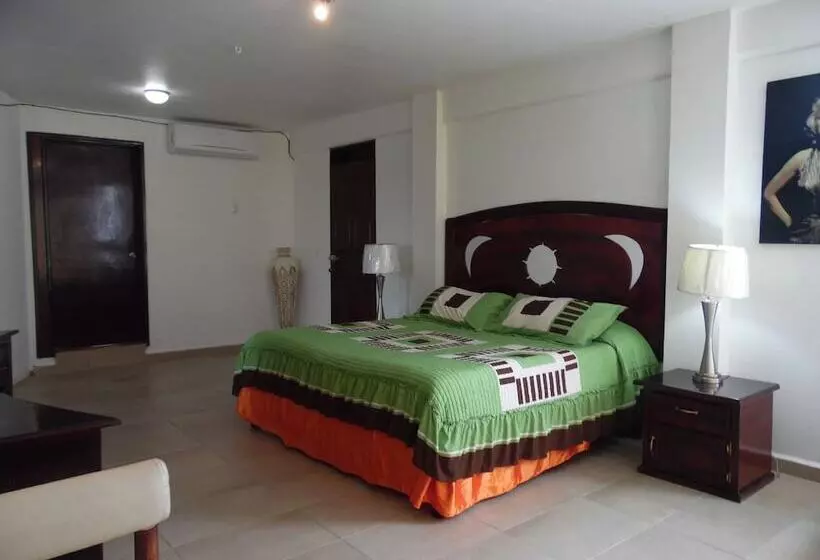 ホテル El Jardin Resort