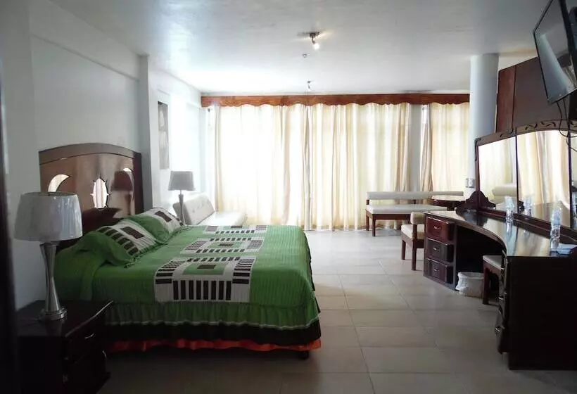 ホテル El Jardin Resort