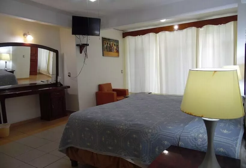 ホテル El Jardin Resort