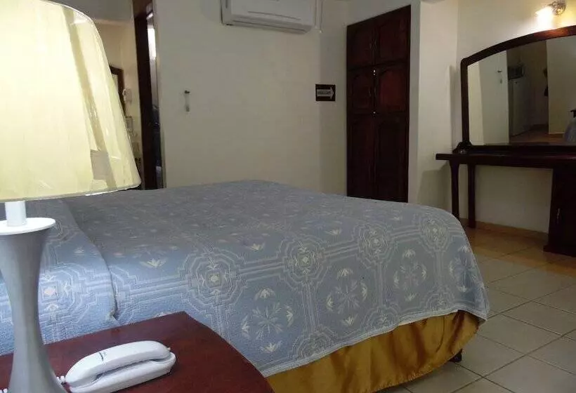 ホテル El Jardin Resort