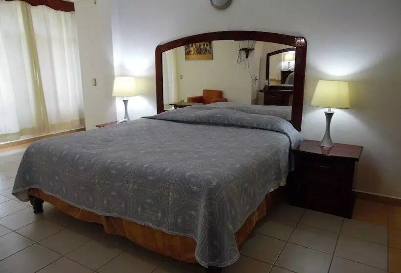 ホテル El Jardin Resort