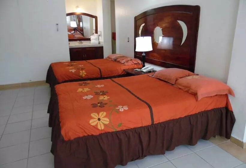 ホテル El Jardin Resort