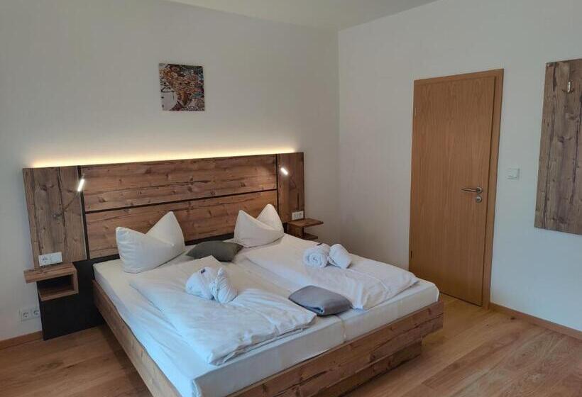 Ferien Vom Ich, Bayerischer Wald, Hotel & Restaurant