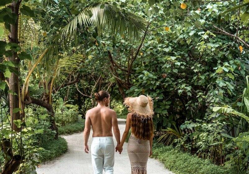 هتل Fushifaru Maldives