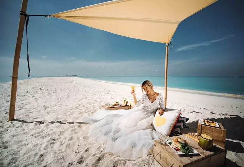 هتل Fushifaru Maldives