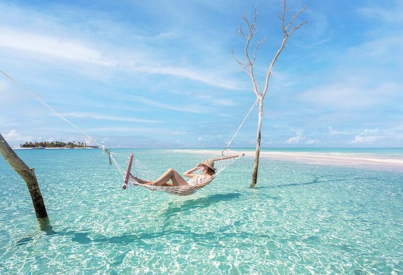 هتل Fushifaru Maldives