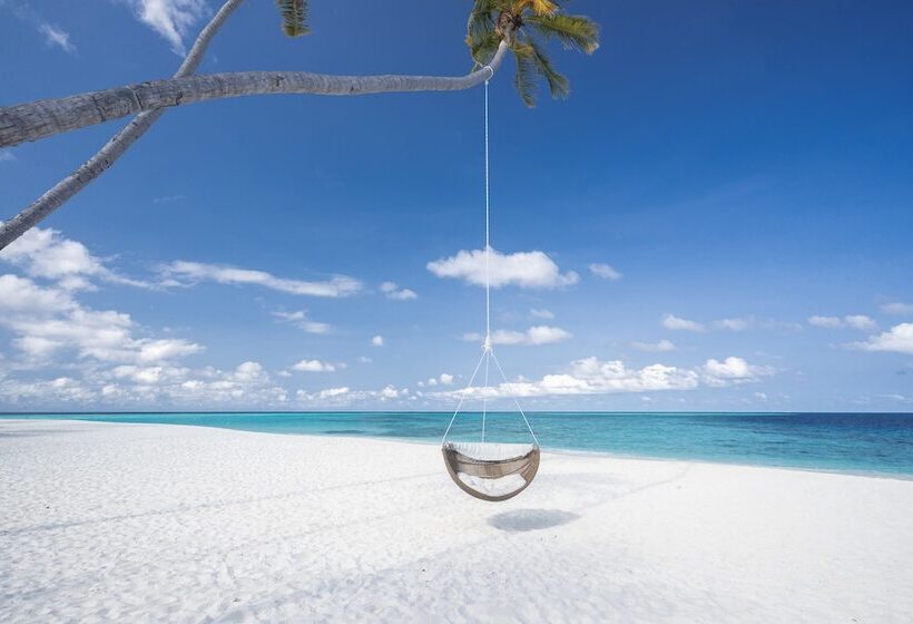 هتل Fushifaru Maldives