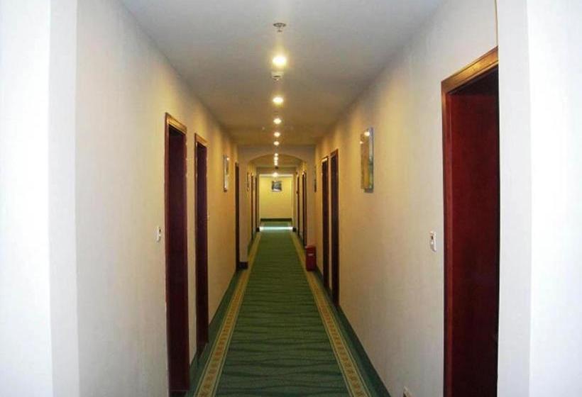 בית מלון כפרי Greentree Inn Shanghai Pudong Airport Chuansha Express