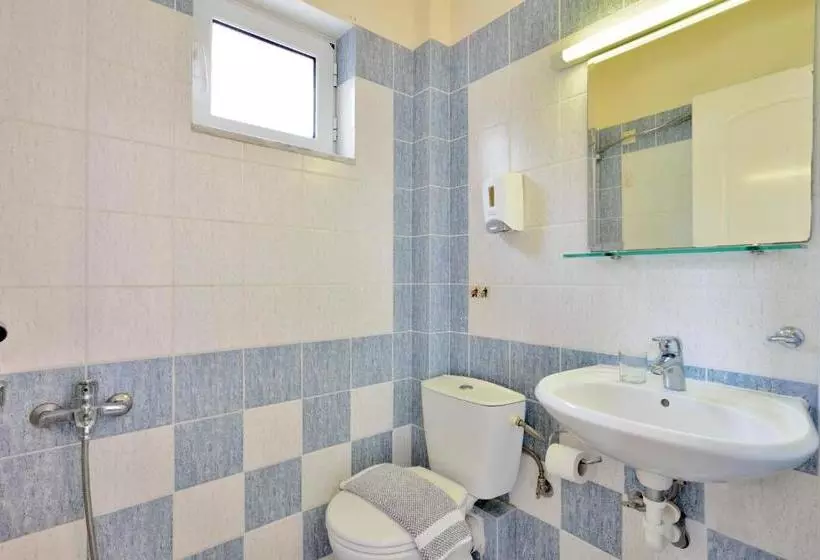 ホテル Katerina Rooms Agii Apostoli