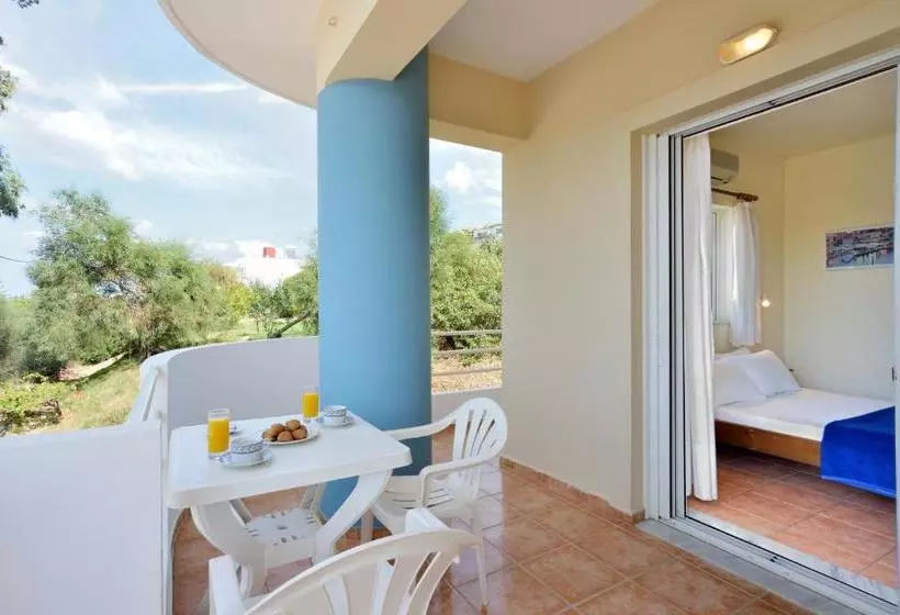 ホテル Katerina Rooms Agii Apostoli