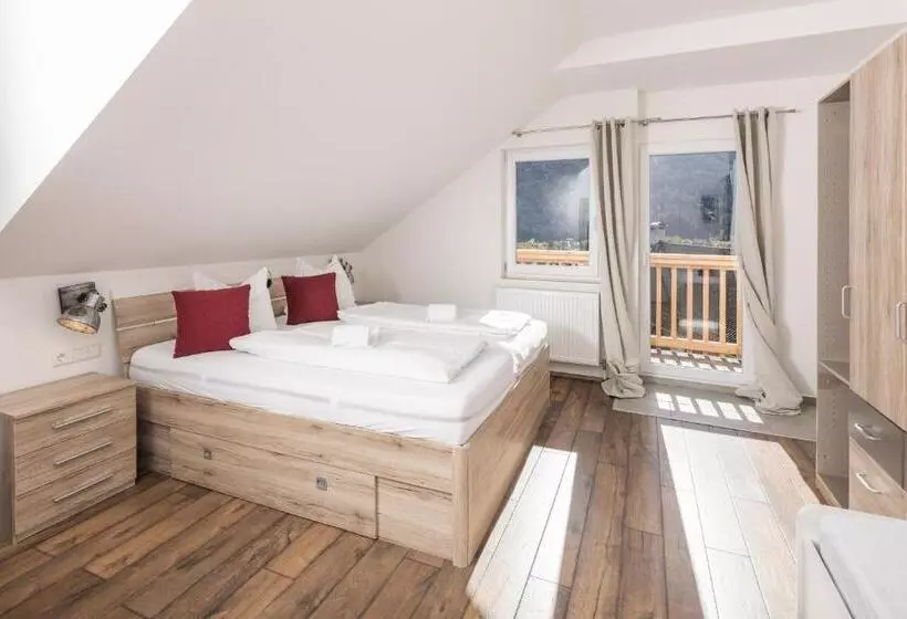 ホテル Mentenwirt Pension&appartements