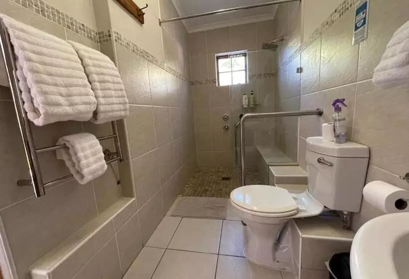 ホテル Mongoose Manor Bnb