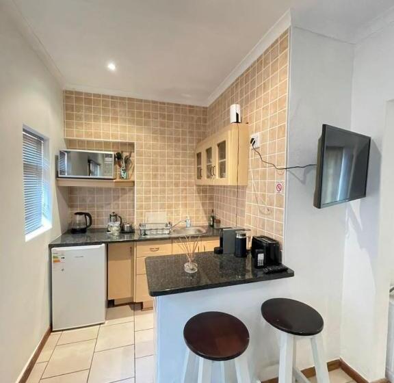 酒店 Mongoose Manor Bnb