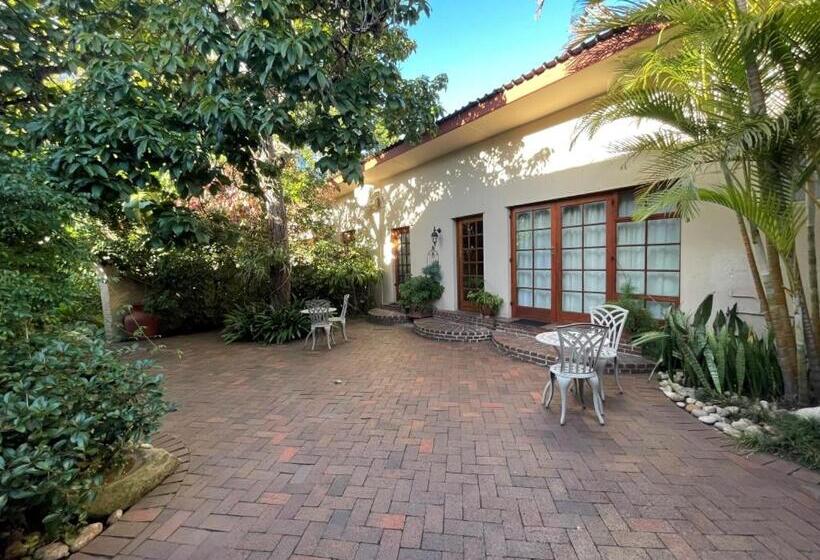 酒店 Mongoose Manor Bnb