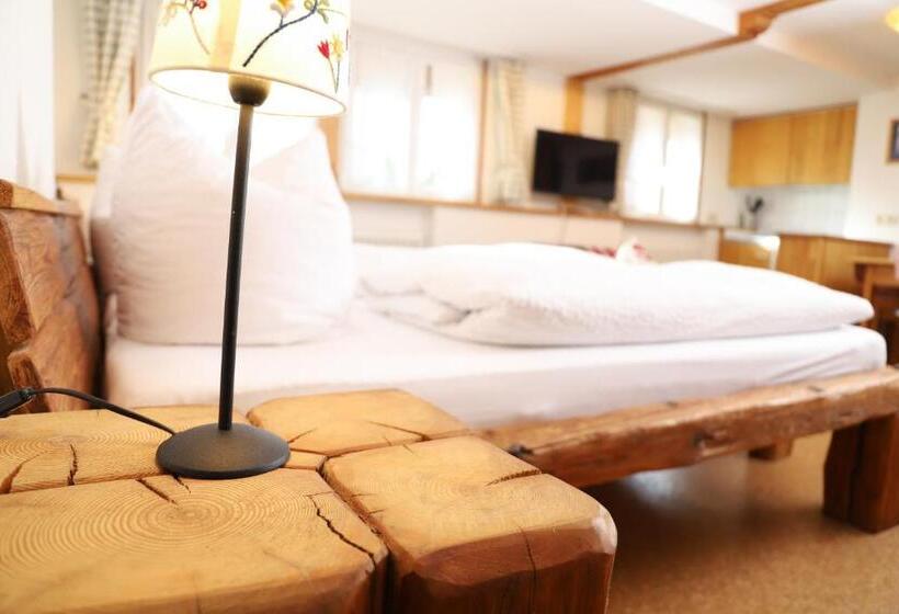 فندق Pension Baarblick