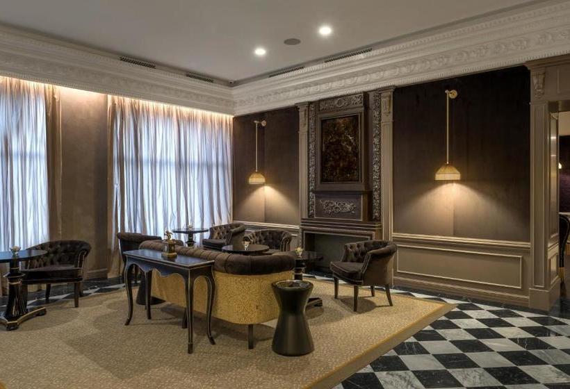 ホテル Sheraton Nizhny Novgorod Kremlin