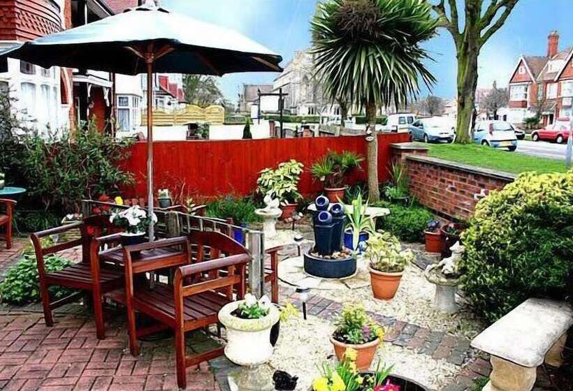 فندق The Lyndsay Guest House