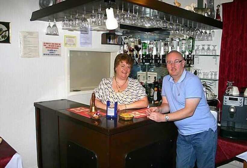 فندق The Lyndsay Guest House