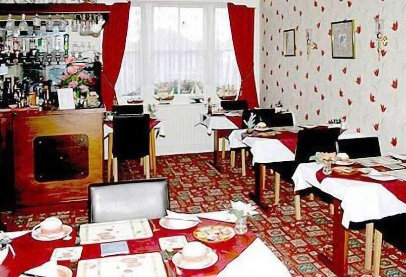 فندق The Lyndsay Guest House