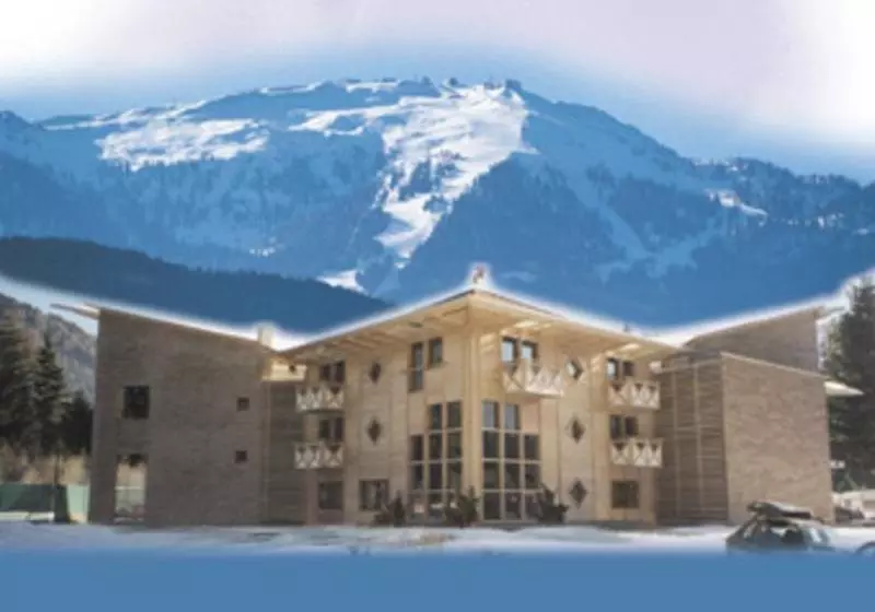 ホテル Camping Residence Chalet Corones