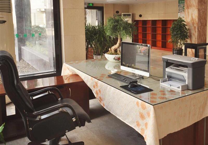 בית מלון כפרי Greentree Inn Huaian Hongze Daqing Road