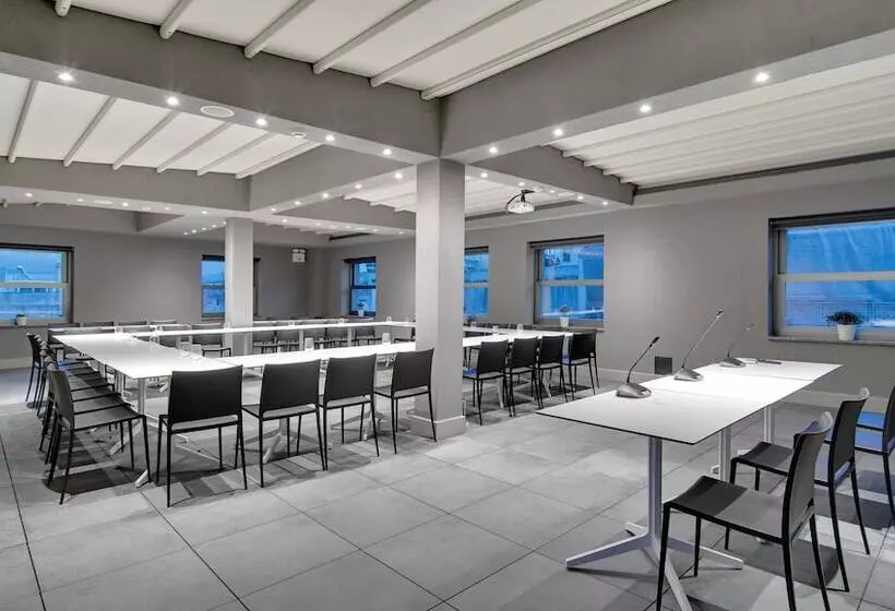 Lake Spirit Boutique Hotel & Spa