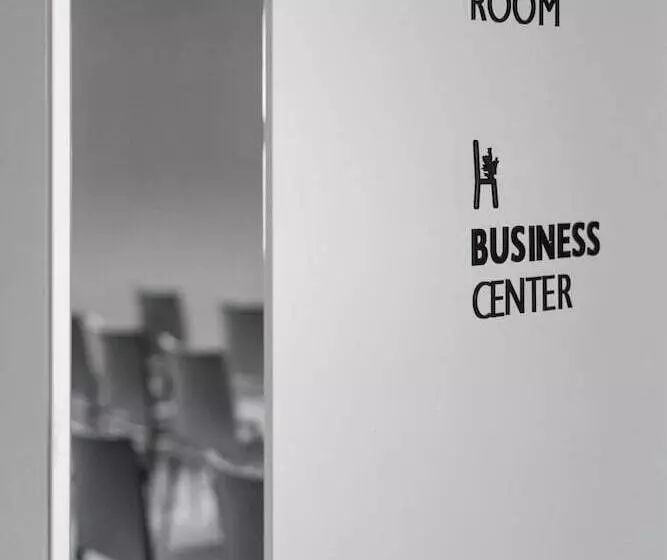 Lake Spirit Boutique Hotel & Spa