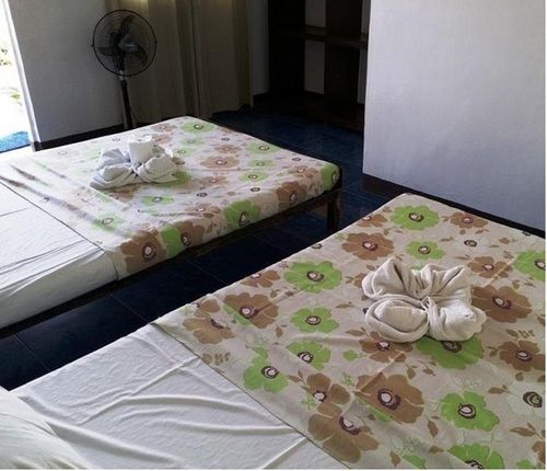 בית מלון כפרי Mr. Kwiiz Lodging House And Restaurant