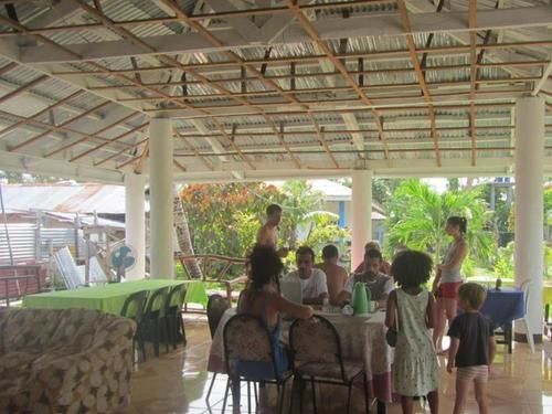 בית מלון כפרי Mr. Kwiiz Lodging House And Restaurant