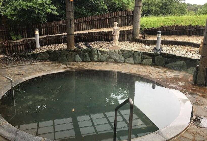 فندق Nanki Shirahama Golf Club, Nanki Shirahama Resort