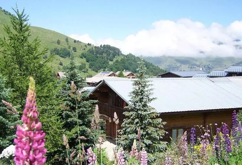 Hotelli Odalys Chalet Soleil D'hiver In Les Deux Alpes