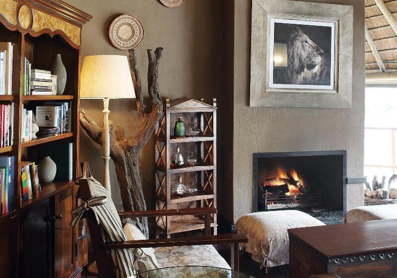 Hotel Zulu Camp At Shambala Private Game Reserve