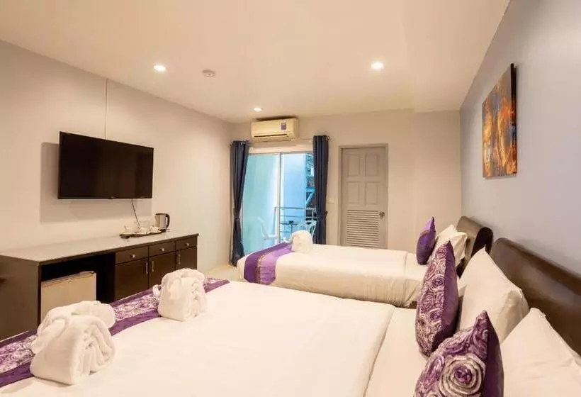 Hotelli The Great @patong