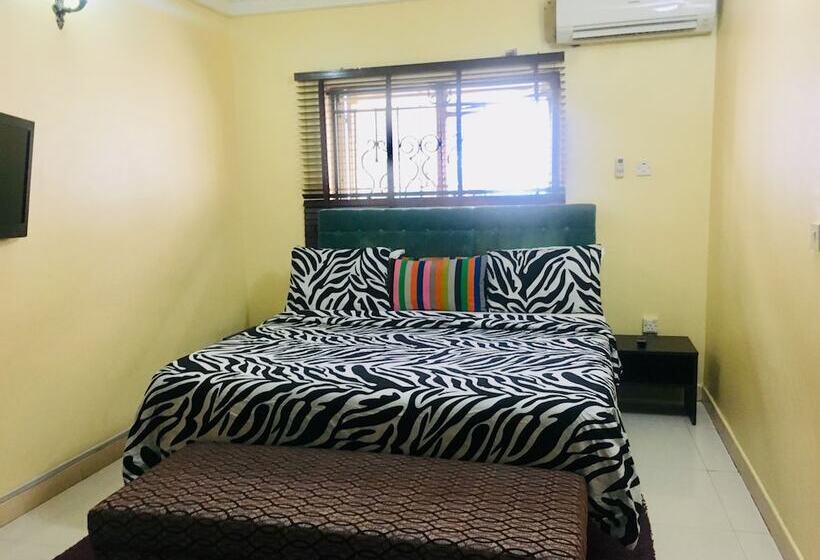 هتل Topaz Luxury Suites & Apartments