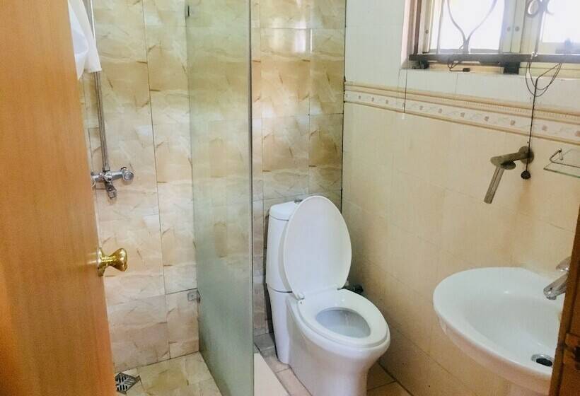 هتل Topaz Luxury Suites & Apartments