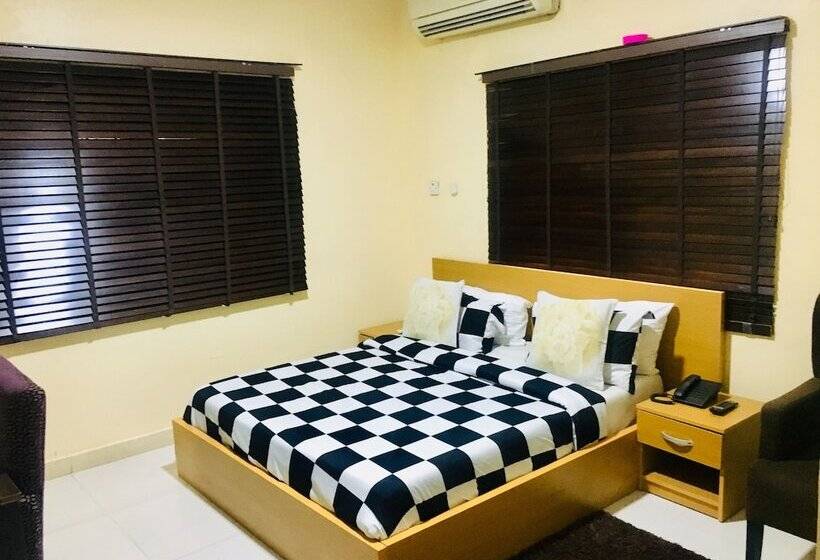 هتل Topaz Luxury Suites & Apartments