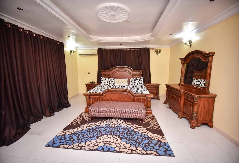 هتل Topaz Luxury Suites & Apartments