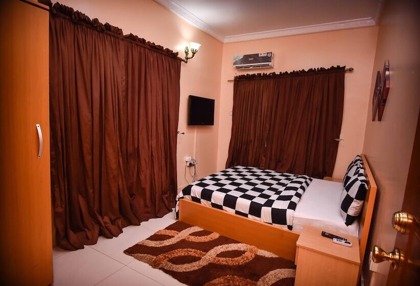 هتل Topaz Luxury Suites & Apartments