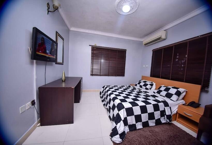 هتل Topaz Luxury Suites & Apartments