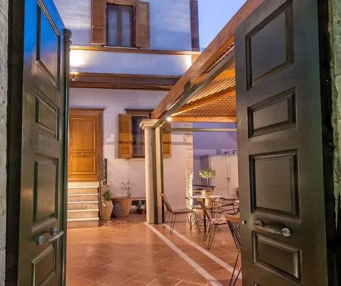 هتل Veneziano Boutique