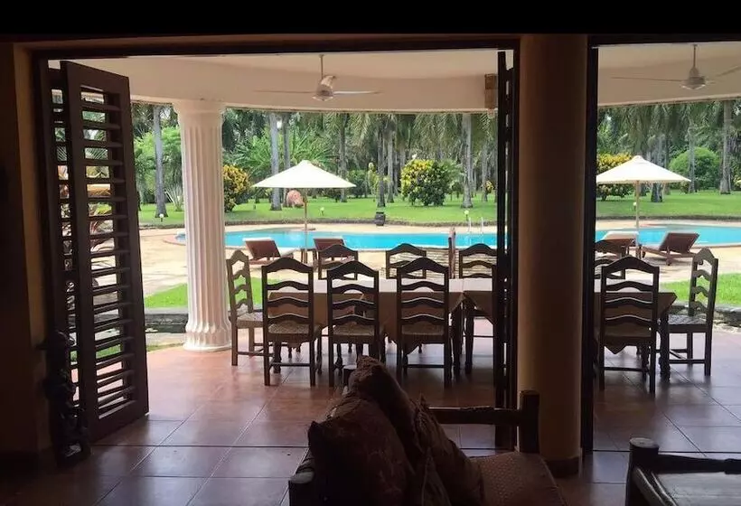 Sunset Villa Resort