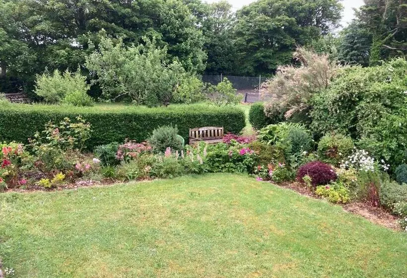 ベッドアンドブレックファースト Dromcloc House