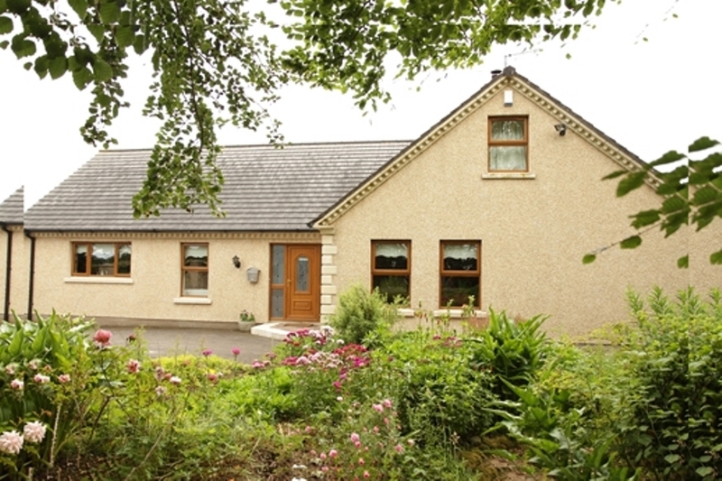 민박 Kilmail Country Chalet