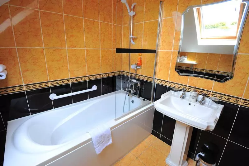 تختخواب و صبحانه Ocean Breeze