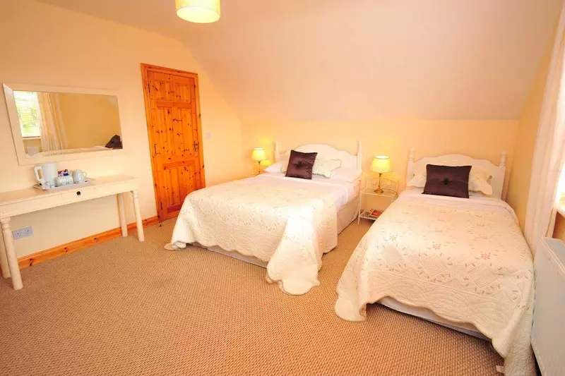 تختخواب و صبحانه Ocean Breeze