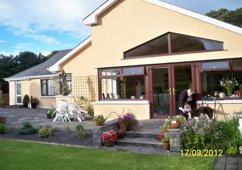 Castleview Farm Bed & Breakfast