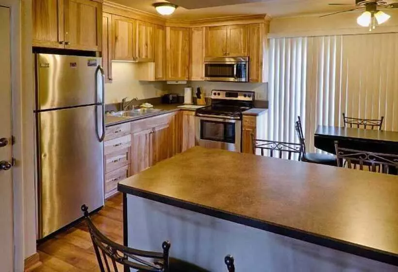 ホテル Chateau Rouge