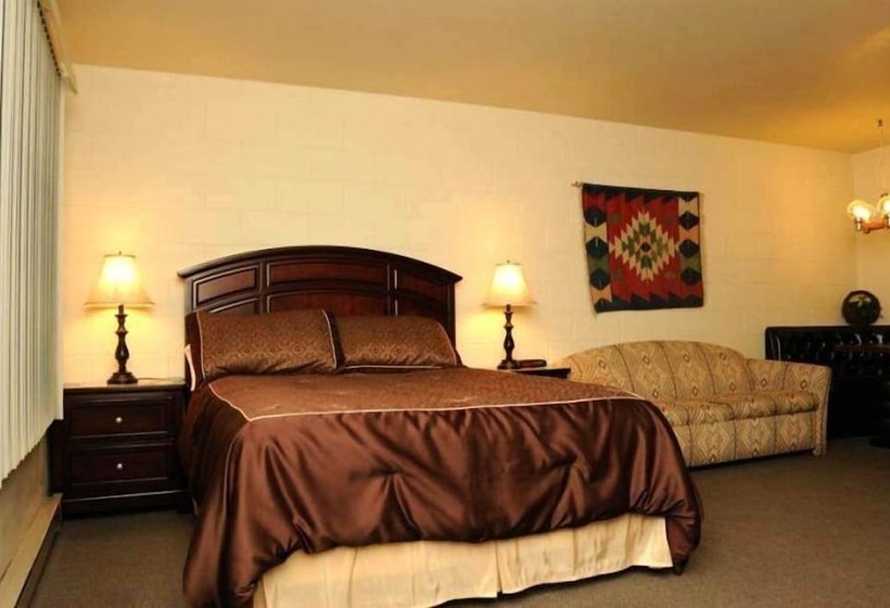 هتل Chateau Rouge